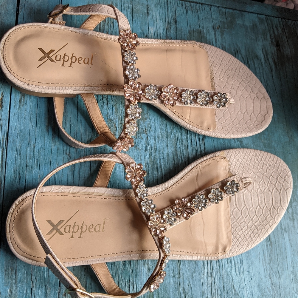 XAppeal sandals
